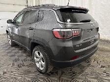 2021 Jeep Compass NORTH 4WD | HEATED SEATS | PANO ROOF | REM - Photo 10