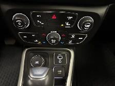 2021 Jeep Compass NORTH 4WD | HEATED SEATS | PANO ROOF | REM - Photo 32