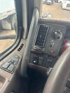 Truck and Trailer for Sale - Photo 5