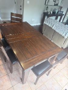 Dining table and chairs - Photo 4