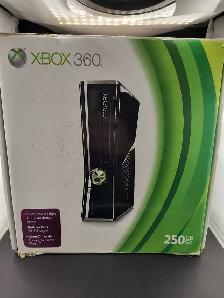XBOX 360 SLIM 250GB W/BOX