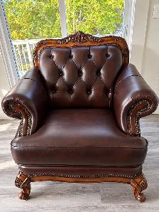 Chocolate Brown Leather Sofa, Loveseat & Chair - Photo 3