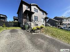 474 900 $ Jumelé Moderne 2020 à Sherbrooke Rock Forest