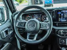 2024 Jeep Wrangler Sahara - Photo 9
