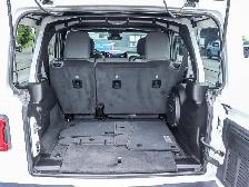 2024 Jeep Wrangler Sahara - Photo 17