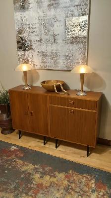 Mid century modern. Vintage. 2 lampes IKEA KVINTOL / Buffet TEAK