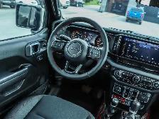 2024 Jeep Wrangler RUBICON - Photo 11