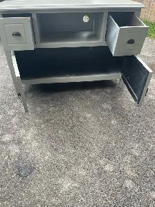 entryway/console cabinet - Photo 2