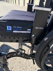 WHEELCHAIR 18" DELIVERY INCLUDED - Photo 3