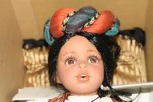 GERMAN NURNBERGER PUPPENSTUBE FINE PORCELAIN DOLL - Photo 2