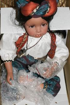 GERMAN NURNBERGER PUPPENSTUBE FINE PORCELAIN DOLL - Photo 3