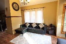 Beautiful 4 Bedroom   2.5 Bath House for rent - Grand Bend - Photo 2