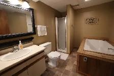Beautiful 4 Bedroom   2.5 Bath House for rent - Grand Bend - Photo 6