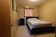 Beautiful 4 Bedroom   2.5 Bath House for rent - Grand Bend - Photo 12