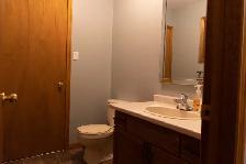 Beautiful 4 Bedroom   2.5 Bath House for rent - Grand Bend - Photo 15