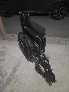 Wheelchair - Great Condition - Photo 3