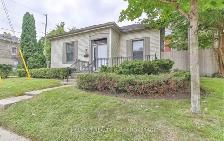 4 bdrm bungalow for rent - Downtown - $2500 avail immediately