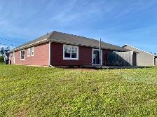 Spacious 2-Bed, 1.5-Bath Duplex with a single garage - Photo 2