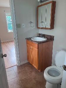 Spacious 2-Bed, 1.5-Bath Duplex with a single garage - Photo 6