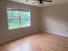 Spacious 2-Bed, 1.5-Bath Duplex with a single garage - Photo 8