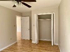 Spacious 2-Bed, 1.5-Bath Duplex with a single garage - Photo 9