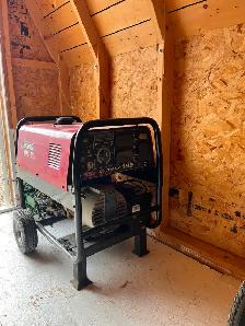 Lincoln outback 185 amp welder - Photo 2