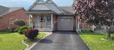 Beautiful 2 Bedroom Townhouse Bungalow for Lease in Belleville - Photo 2