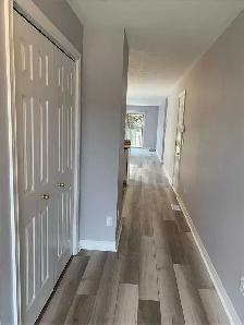 Beautiful 2 Bedroom Townhouse Bungalow for Lease in Belleville - Photo 3
