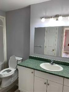 Beautiful 2 Bedroom Townhouse Bungalow for Lease in Belleville - Photo 9