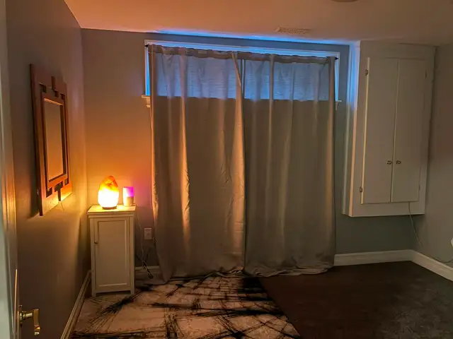 Room for Rent -RMT ( Massage Therapist)