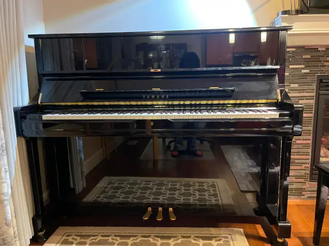 Yamaha U1 Upright Piano- Made in Japan-Like new condition