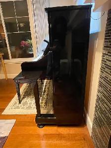 Yamaha U1 Upright Piano- Made in Japan-Like new condition - Photo 6
