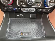 2024 Chevrolet Suburban High Country Diesel - Photo 15