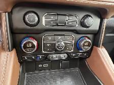 2024 Chevrolet Suburban High Country Diesel - Photo 30