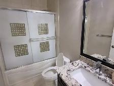 2 Bed 2 Bath Walkout, Fireplace   Laundry, $1800 Utilities Incl. - Photo 5