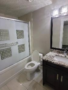 2 Bed 2 Bath Walkout, Fireplace   Laundry, $1800 Utilities Incl. - Photo 7