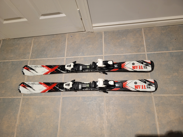 Kids Tecno Pro XT Team Skis 110cm & Bindings Excellent Condition