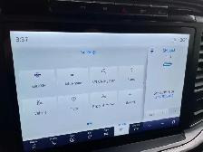 2022 Ford F-150 Platinum Platinum 4WD SuperCrew 5.5&amp.apos. Bo - Photo 22