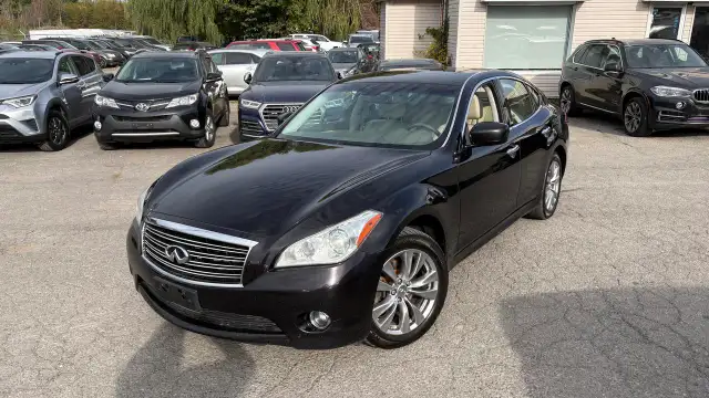 2012 Infiniti M37