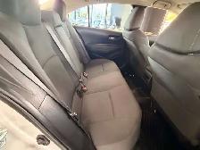 2021 Toyota Corolla LE - Photo 10