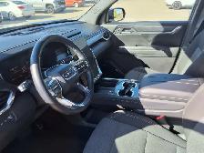 2026 GMC Acadia Elevation AWD Elevation - Photo 10
