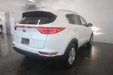 2018 Kia Sportage LX / AWD - Photo 10