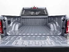 2027 Ram 1500 Express Black Edition Crew 4x4 3.0L Bucket Seats - Photo 7