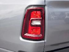 2027 Ram 1500 Express Black Edition Crew 4x4 3.0L Bucket Seats - Photo 11