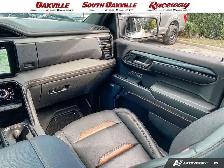 2025 GMC Sierra 1500 AT4 | SUNROOF | CLEAN CARFAX | NO ACCIDENTS - Photo 25
