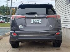 2018 Toyota RAV4 LE AWD - Photo 4