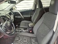 2018 Toyota RAV4 LE AWD - Photo 8