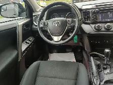 2018 Toyota RAV4 LE AWD - Photo 10