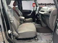 2017 Jeep Wrangler Sahara / 2 Toit / Démarreur / Cam Recul / - Photo 24