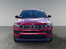 2025 Jeep Compass North - Photo 10